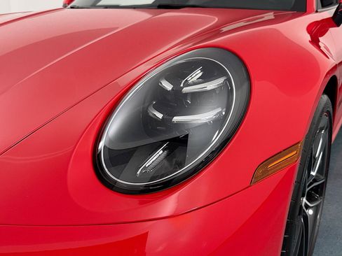 Used 2025 Porsche 911 Carrera RWD image 54