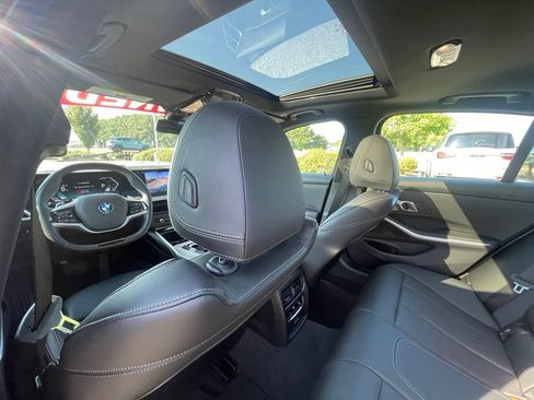 Used 2025 BMW 330i Sedan RWD image 26