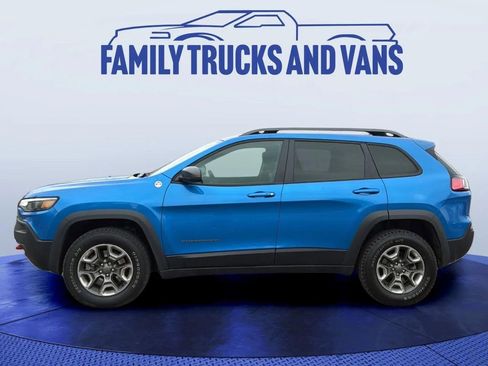 Used 2019 Jeep Cherokee Trailhawk w/ Cold Weather Group image 2