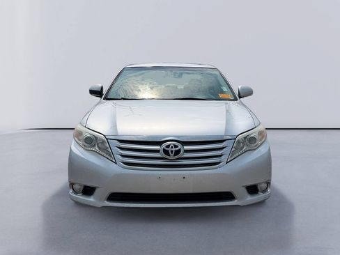 Used 2011 Toyota Avalon Limited FWD image 8