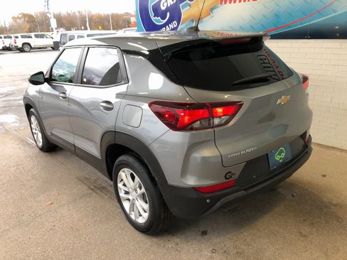 Used 2024 Chevrolet TrailBlazer LS w/ LS Convenience Package image 6
