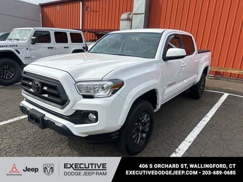 Used 2023 Toyota Tacoma SR5 AWD/4WD image 1