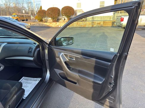 Used 2015 Nissan Altima 2.5 S w/ Power Driver Seat Package image 21