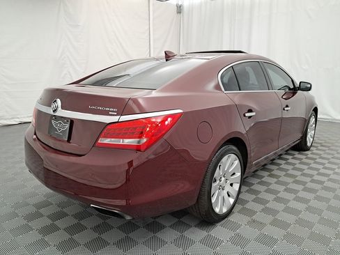 Used 2015 Buick LaCrosse Premium image 3