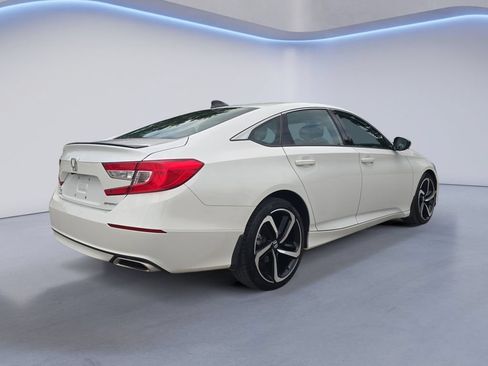 Used 2022 Honda Accord Sport image 6