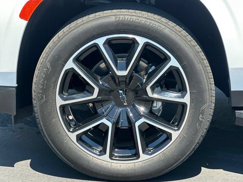 Used 2023 Chevrolet Tahoe RST w/ Luxury Package AWD/4WD image 44