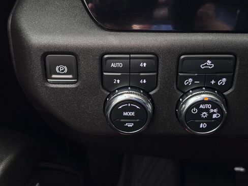 Certified 2024 GMC Sierra 1500 Elevation w/ Preferred Package AWD/4WD image 27