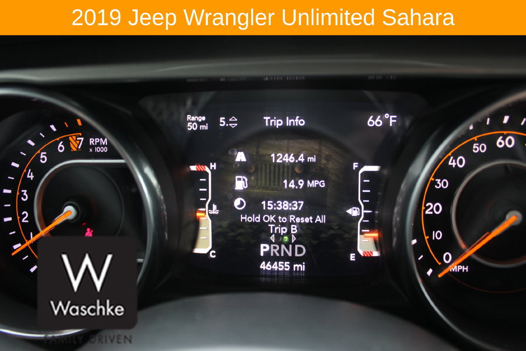 Used 2019 Jeep Wrangler Unlimited Sahara AWD/4WD image 34