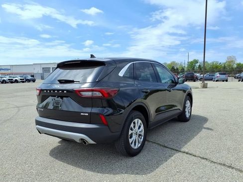 Used 2023 Ford Escape Active w/ Tech Pack #1 AWD/4WD image 6