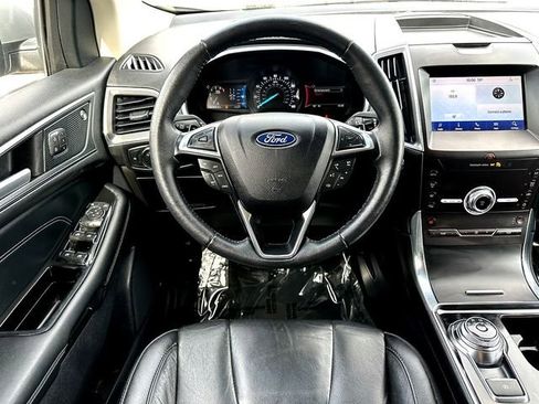 Used 2020 Ford Edge Titanium image 21