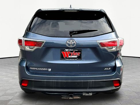 Used 2016 Toyota Highlander XLE FWD image 5