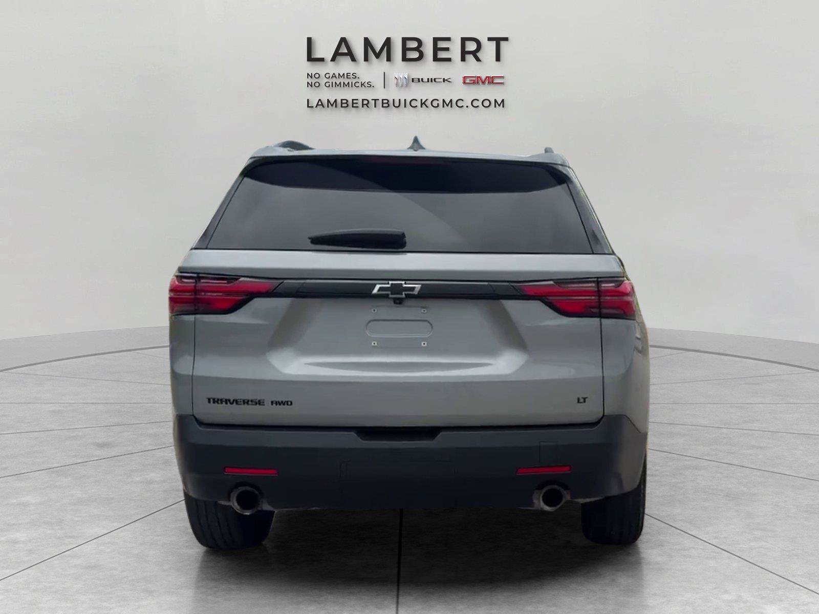 Used 2023 Chevrolet Traverse LT w/ Midnight/Sport Edition AWD/4WD image 4