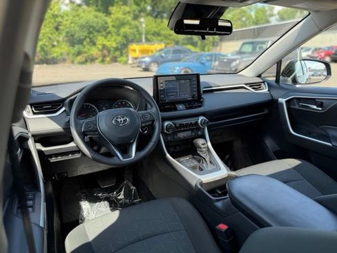 Used 2022 Toyota RAV4 XLE w/ Convenience Package AWD/4WD image 20