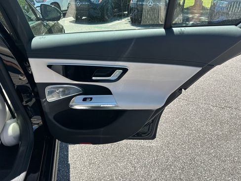 New 2026 Mercedes-Benz E 350 4MATIC Sedan image 18