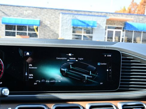 Used 2025 Mercedes-Benz GLS 450 4MATIC image 30