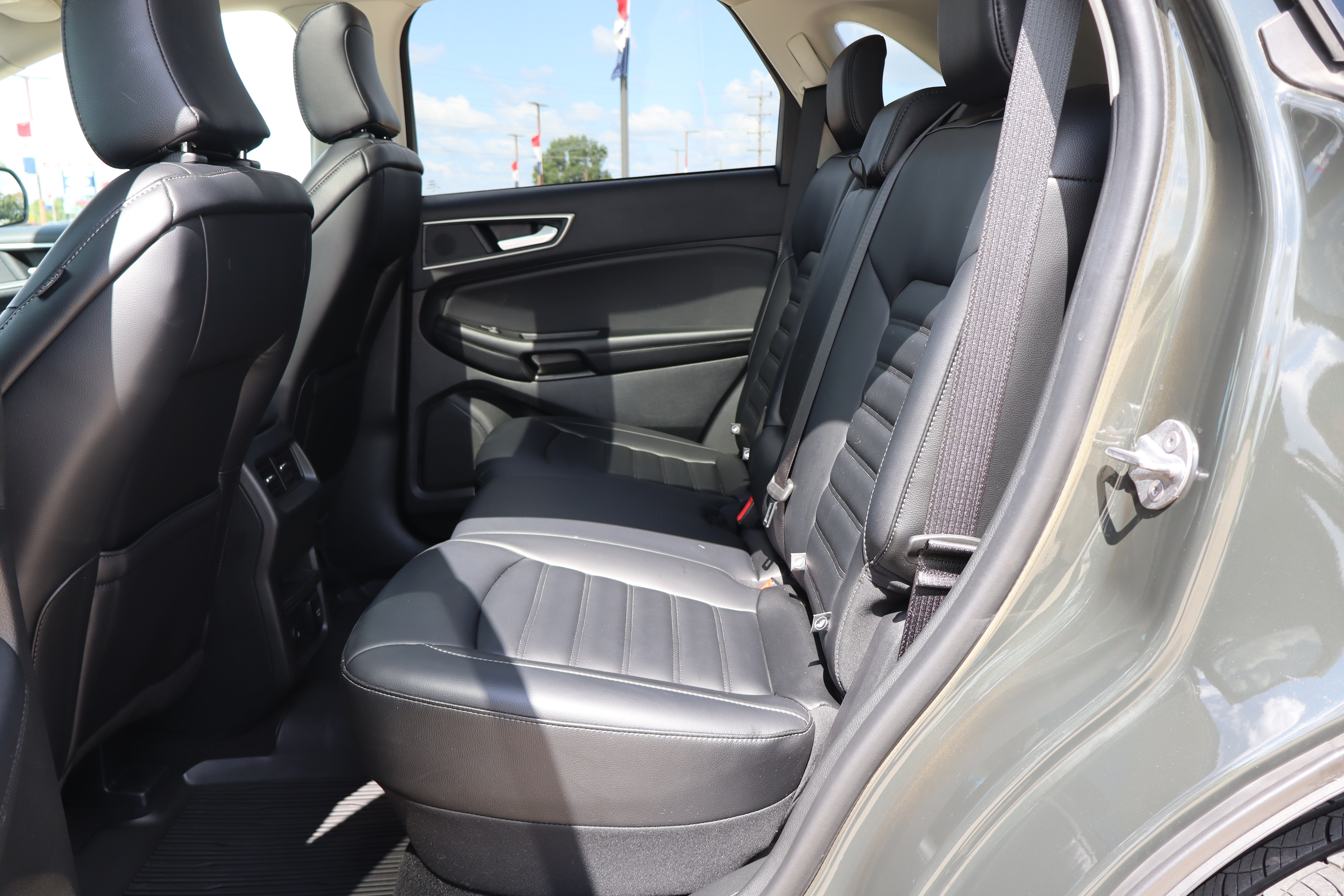 Used 2024 Ford Edge SEL w/ Convenience Package AWD/4WD image 10