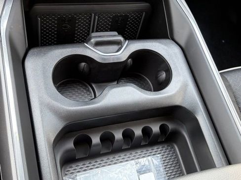 New 2026 RAM 1500 Laramie AWD/4WD image 24