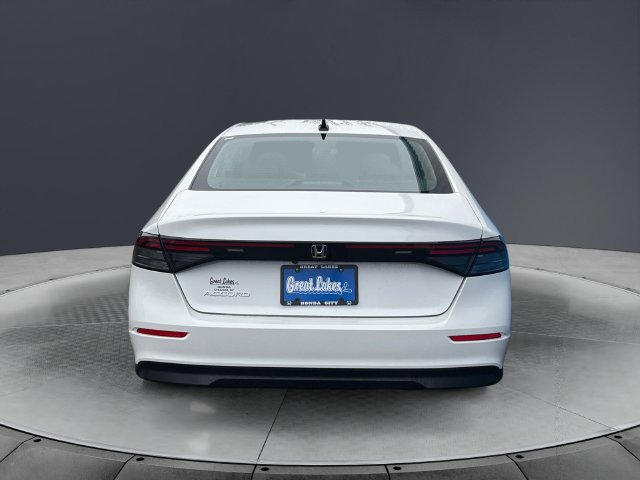 Used 2025 Honda Accord SE image 4