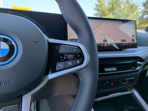 Certified 2025 BMW i4 M50 AWD/4WD image 19