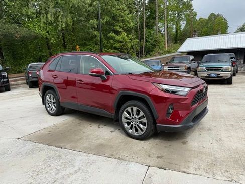 Used 2023 Toyota RAV4 XLE Premium AWD/4WD image 2
