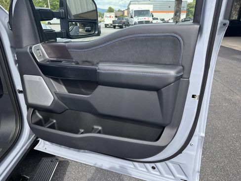 Used 2026 Ford F250 Platinum AWD/4WD image 15