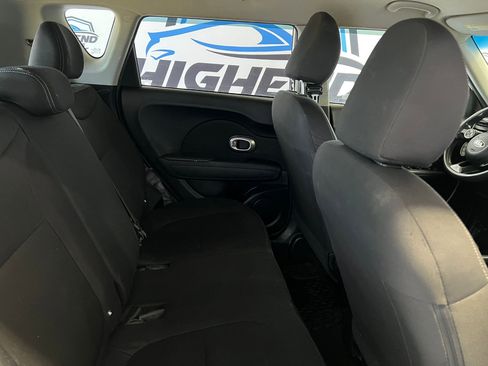 Used 2015 Kia Soul image 22