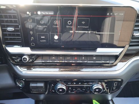 New 2026 GMC Sierra 1500 Elevation image 23