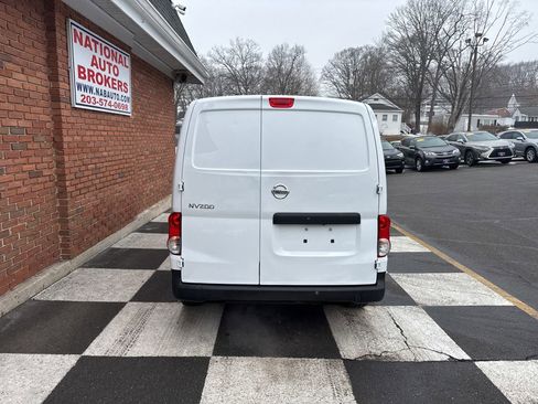 Used 2018 Nissan NV200 S w/ Cruise Control Package image 10