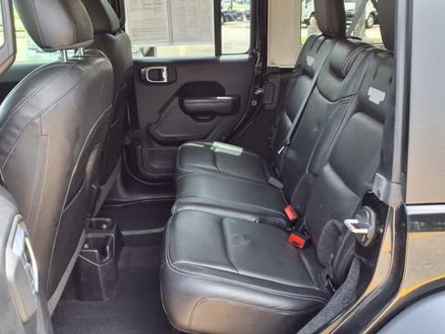 Used 2019 Jeep Wrangler Unlimited Sport S AWD/4WD image 33