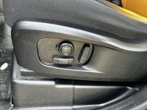 Used 2020 Land Rover Defender 110 X image 22