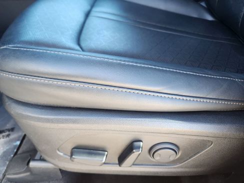 Certified 2023 Kia Sorento S image 11