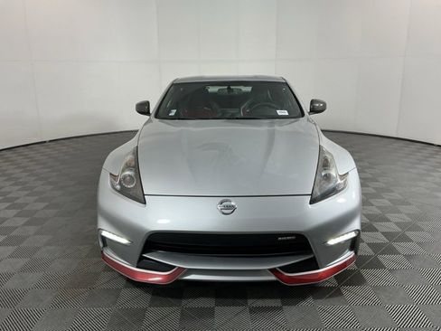Used 2017 Nissan 370Z NISMO image 2