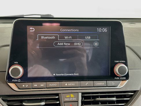 Used 2025 Nissan Altima 2.5 SR FWD image 21