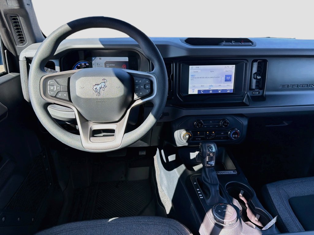 Used 2023 Ford Bronco 4-Door AWD/4WD image 22