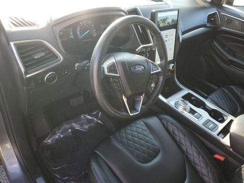Certified 2024 Ford Edge Titanium image 18