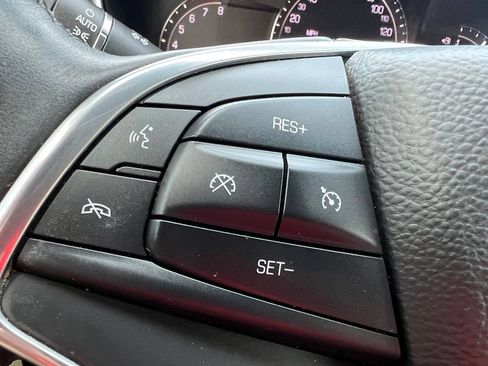 Used 2017 Cadillac XT5 Luxury w/ Driver Awareness Package FWD image 46