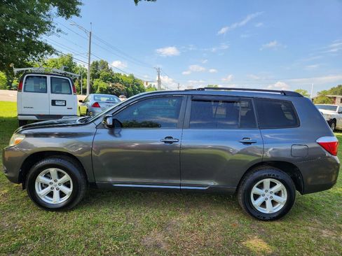 Used 2008 Toyota Highlander 2WD image 2