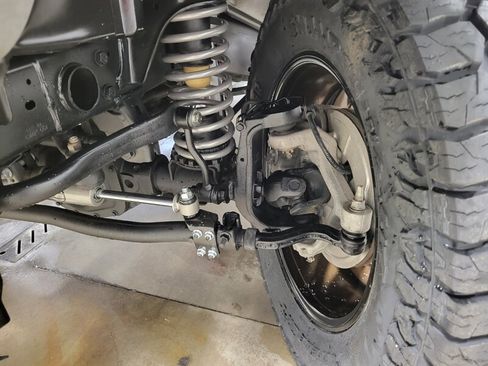 Used 2022 Jeep Wrangler Unlimited Sahara w/ LED Lighting Group AWD/4WD image 23