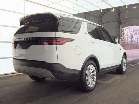 Used 2025 Land Rover Discovery S image 2