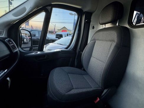 Used 2025 RAM ProMaster 3500 w/ Safety Group image 19