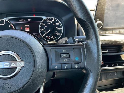 Certified 2023 Nissan Rogue SV AWD/4WD image 23