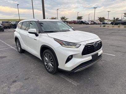 Used 2021 Toyota Highlander Platinum