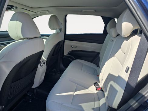 Certified 2025 Hyundai Tucson SEL AWD/4WD image 19