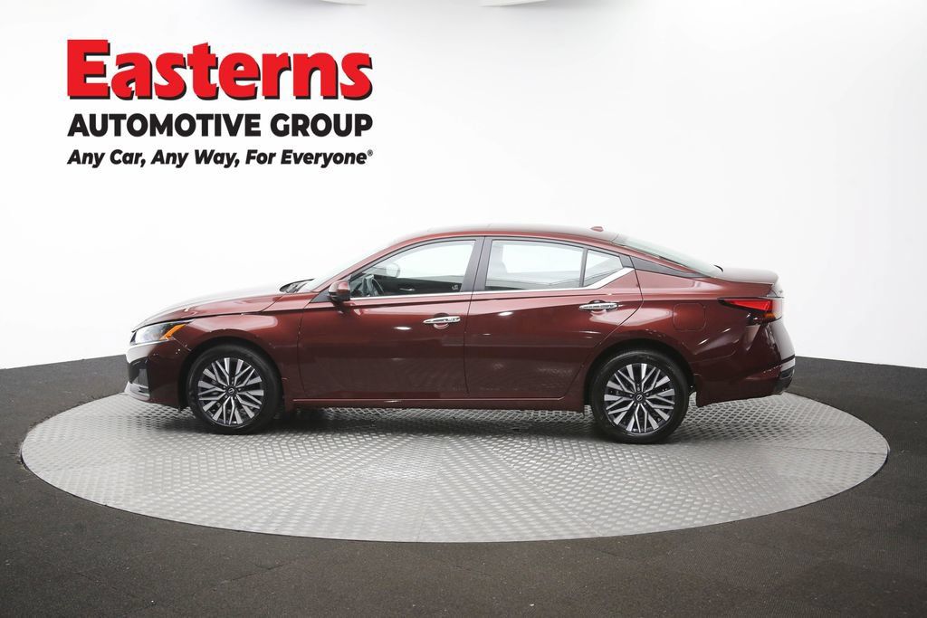 Used 2024 Nissan Altima 2.5 SV w/ SV Premium Package AWD/4WD image 62