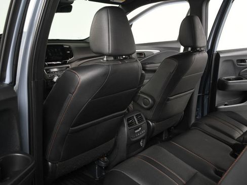 Used 2022 Honda Pilot TrailSport image 32