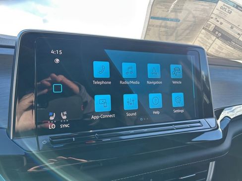 New 2026 Volkswagen Atlas Cross Sport SE image 27