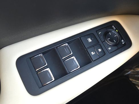 Certified 2021 Lexus RX 450hL Luxury image 29