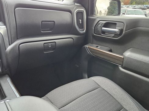 Used 2020 Chevrolet Silverado 1500 RST image 11