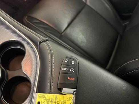 Used 2018 Dodge Challenger SRT Hellcat image 31
