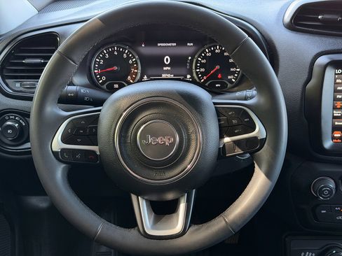 Used 2023 Jeep Renegade Altitude image 14